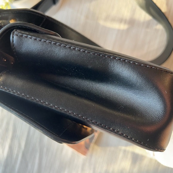 Chloe Leather C Crossbody Bag Black - Picture 9 of 13